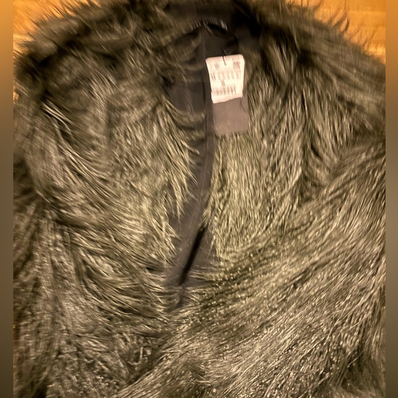 NWT Zara Faux Fur Jacket - Picture 2 of 3